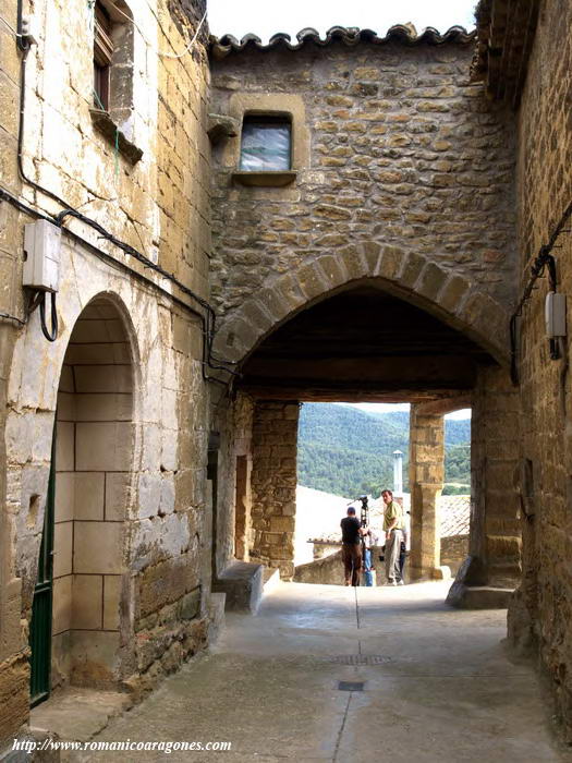 PUERTA DE ACCESO A LA JUDERA